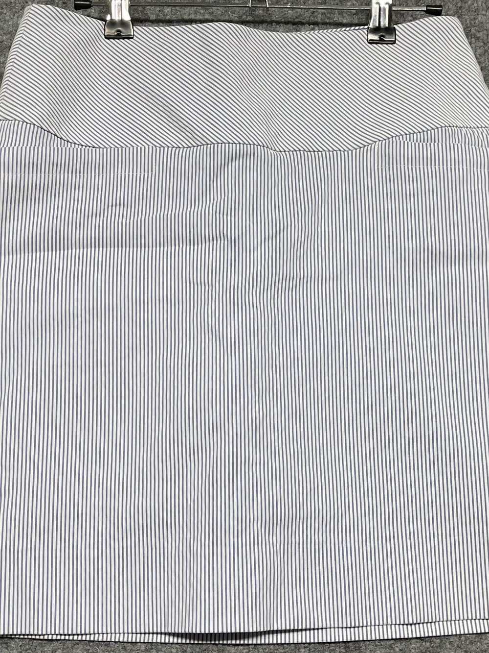 S.C & CO White and Navy Women’s Skort Size S